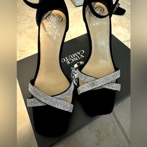 Vince Camuto BLACK SATIN heels 7.5 Excellent condition